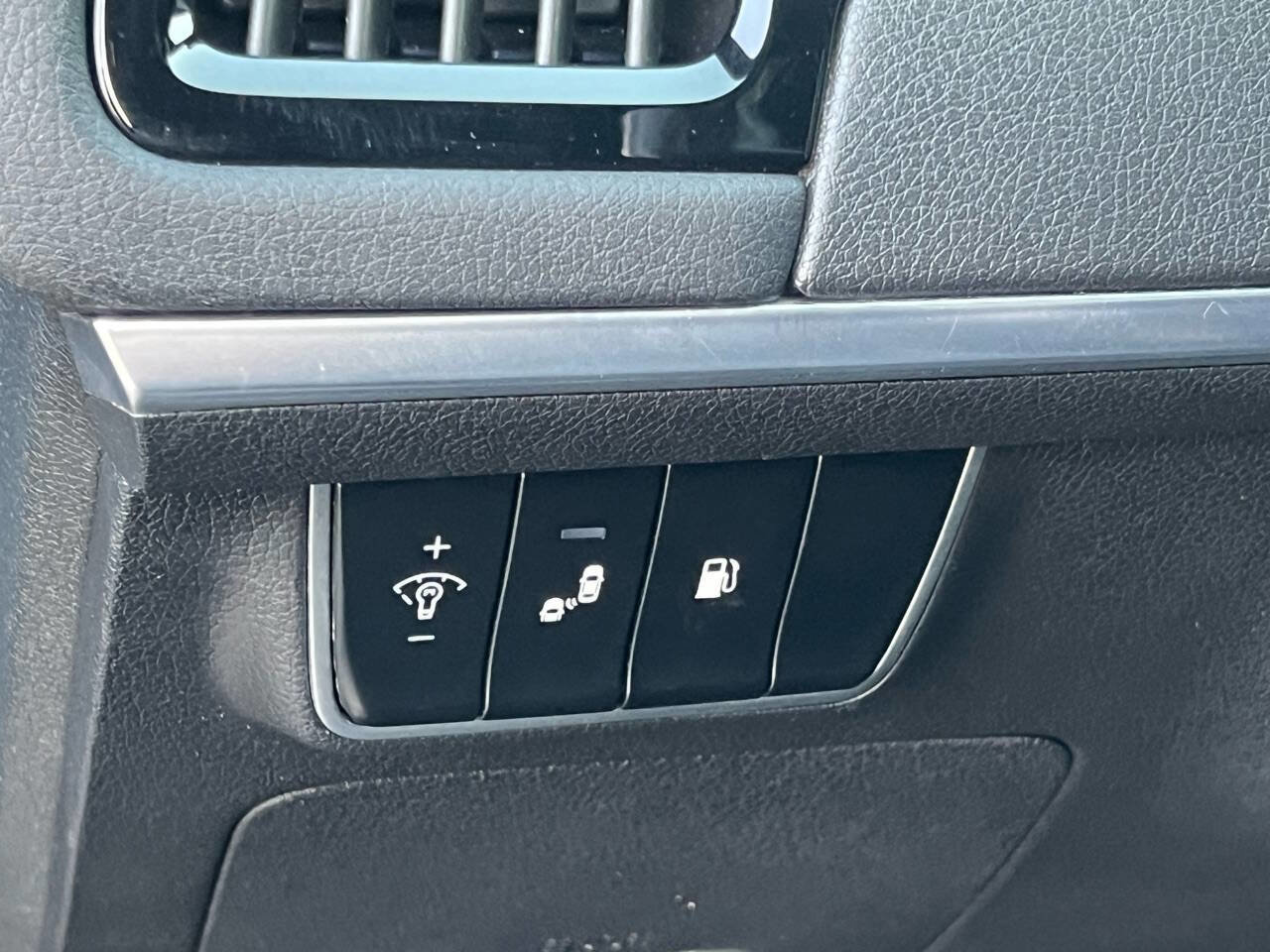 Used 2020 Kia Stinger GT-Line image 33