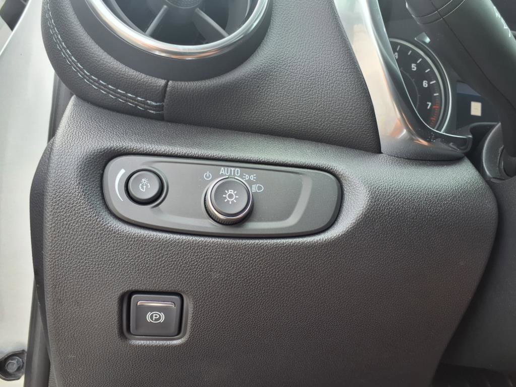 Used 2019 Chevrolet Blazer LT w/ Sound & Technology Package image 17