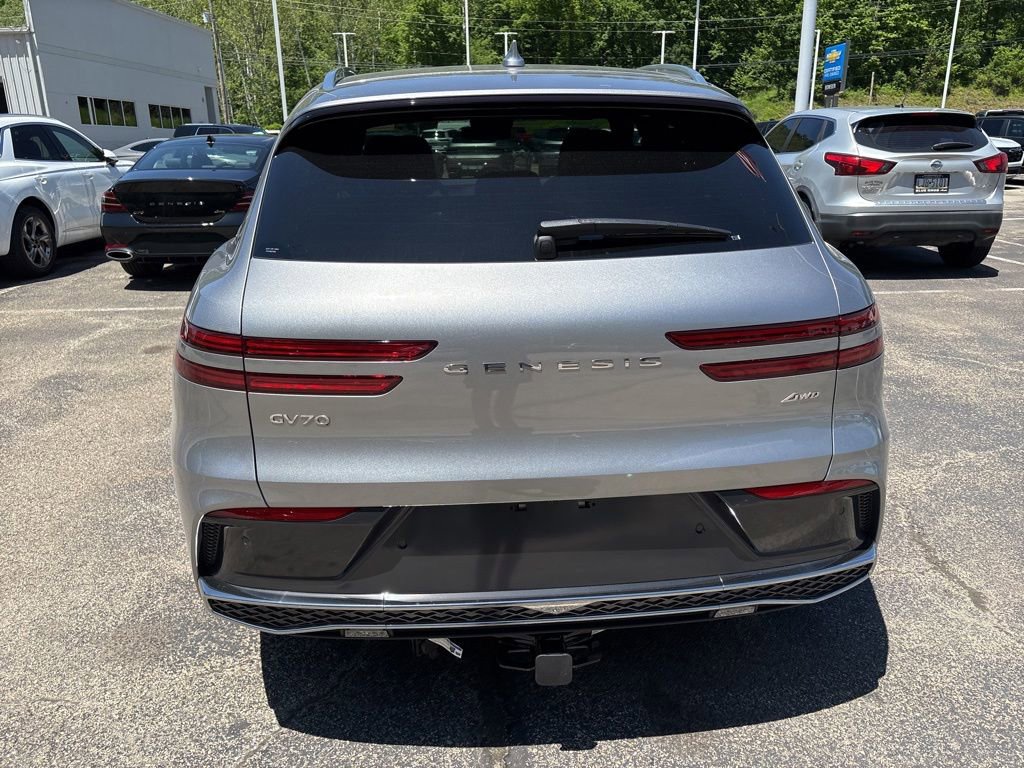 New 2026 Genesis GV70 2.5T Advanced w/ G1 Accessory Package AWD/4WD image 4
