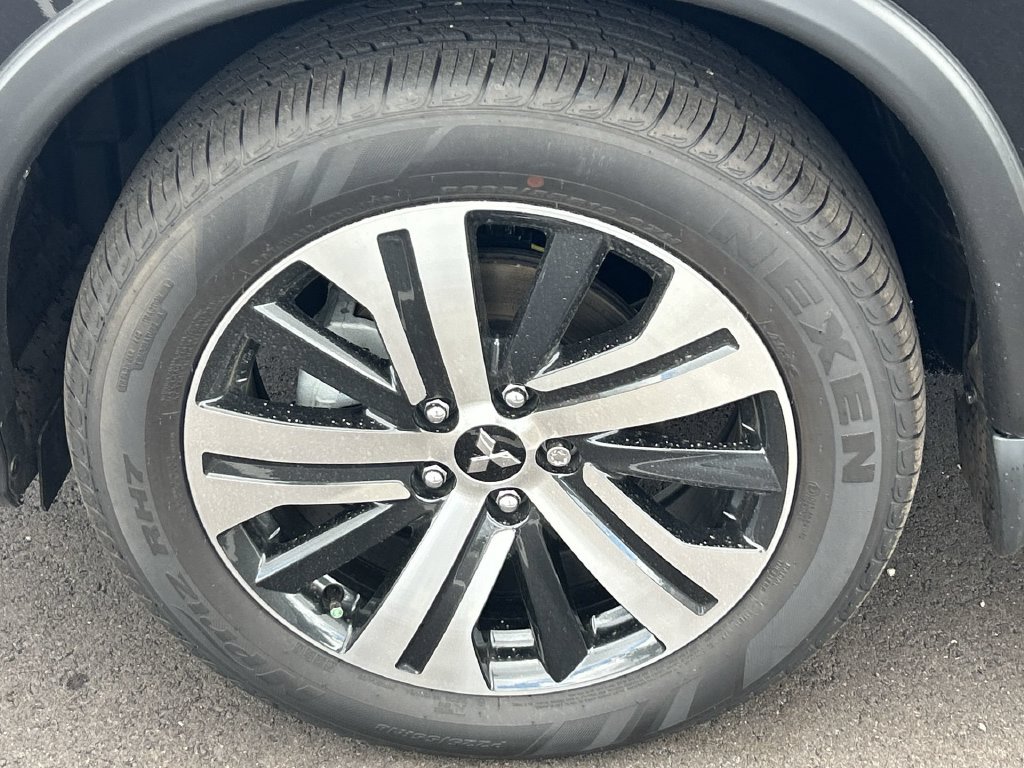 New 2027 Mitsubishi Outlander Sport SE FWD image 26