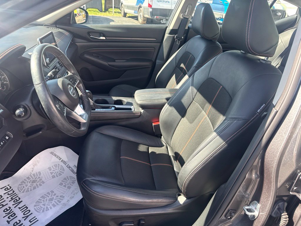 Used 2022 Nissan Altima 2.5 SR FWD image 40