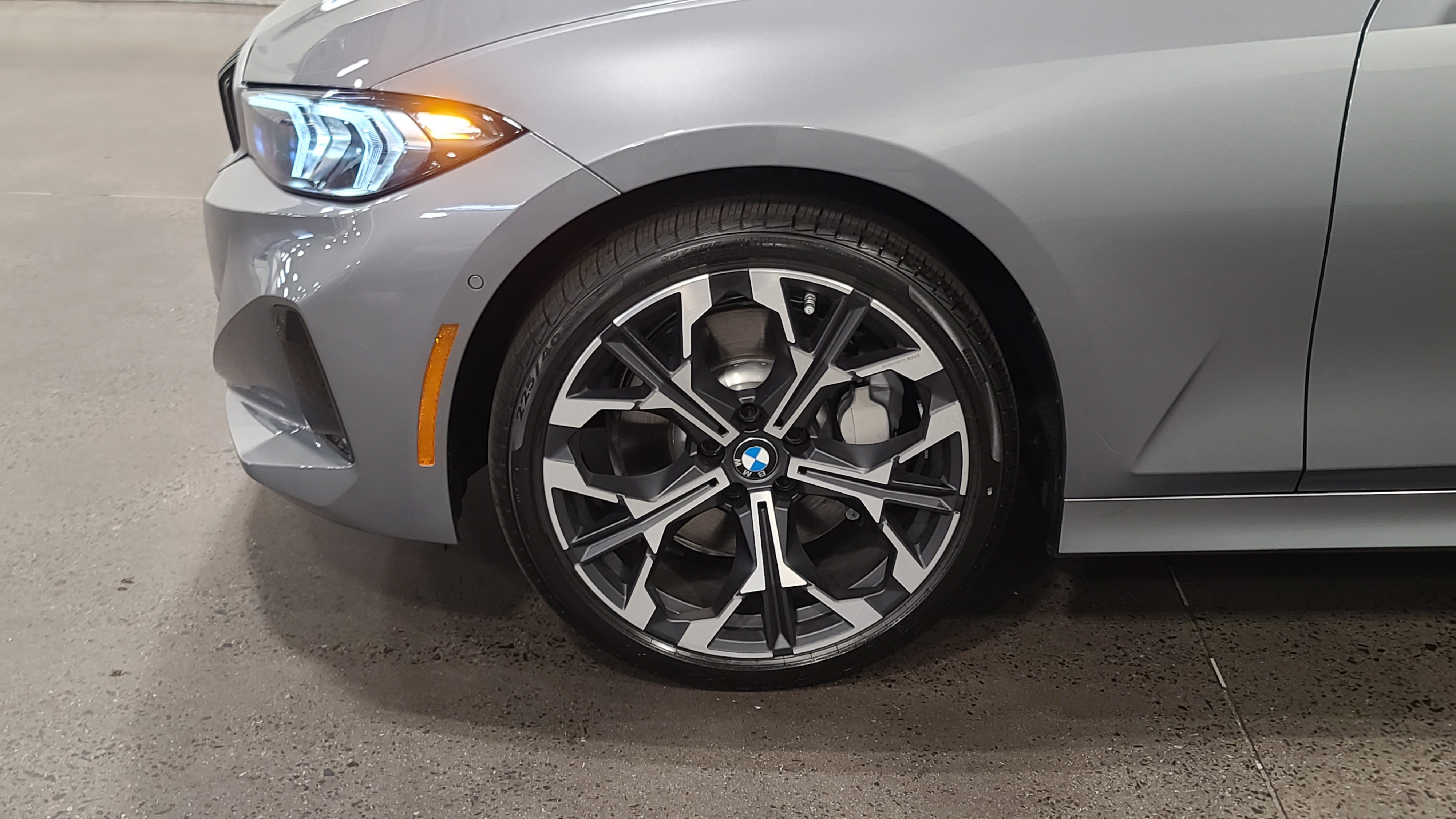 Used 2026 BMW 330i Sedan w/ Convenience Package RWD image 10