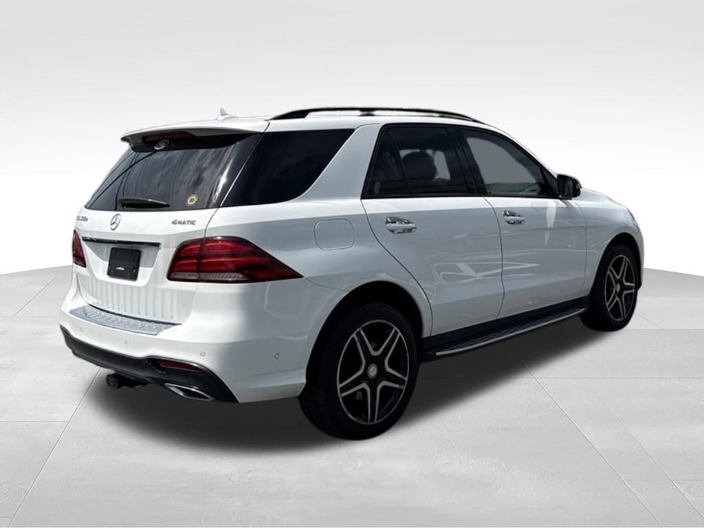 Used 2016 Mercedes-Benz GLE 300d 4MATIC image 4