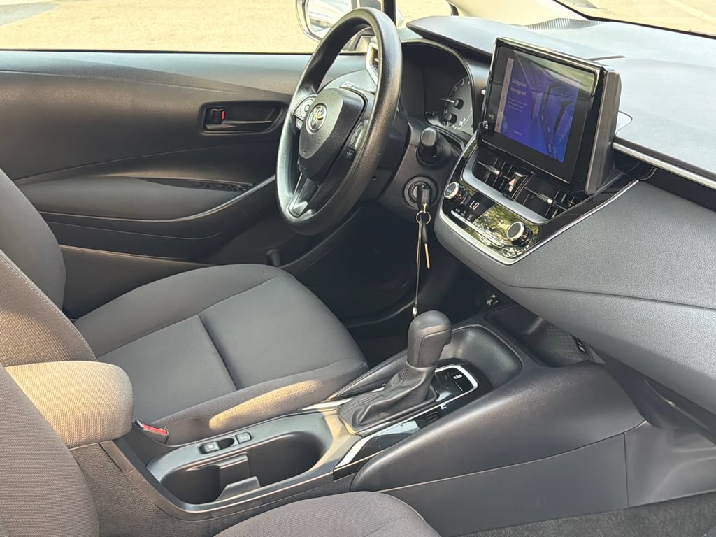 Used 2023 Toyota Corolla LE FWD image 10