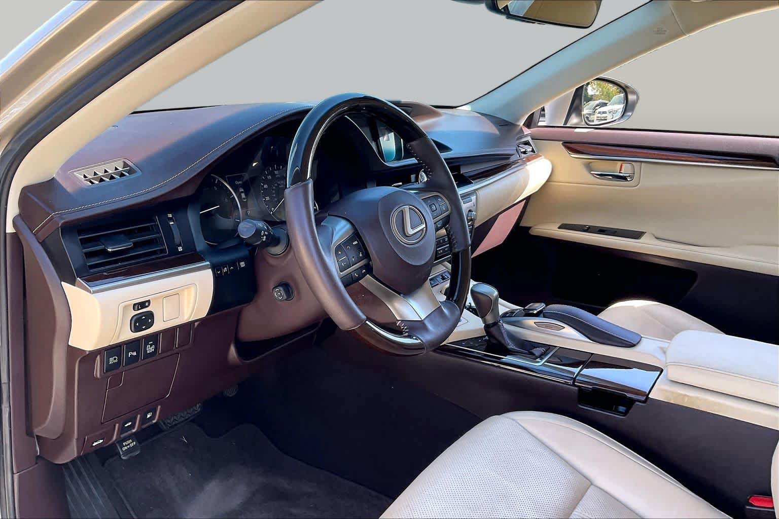 Used 2016 Lexus ES 350 FWD image 18