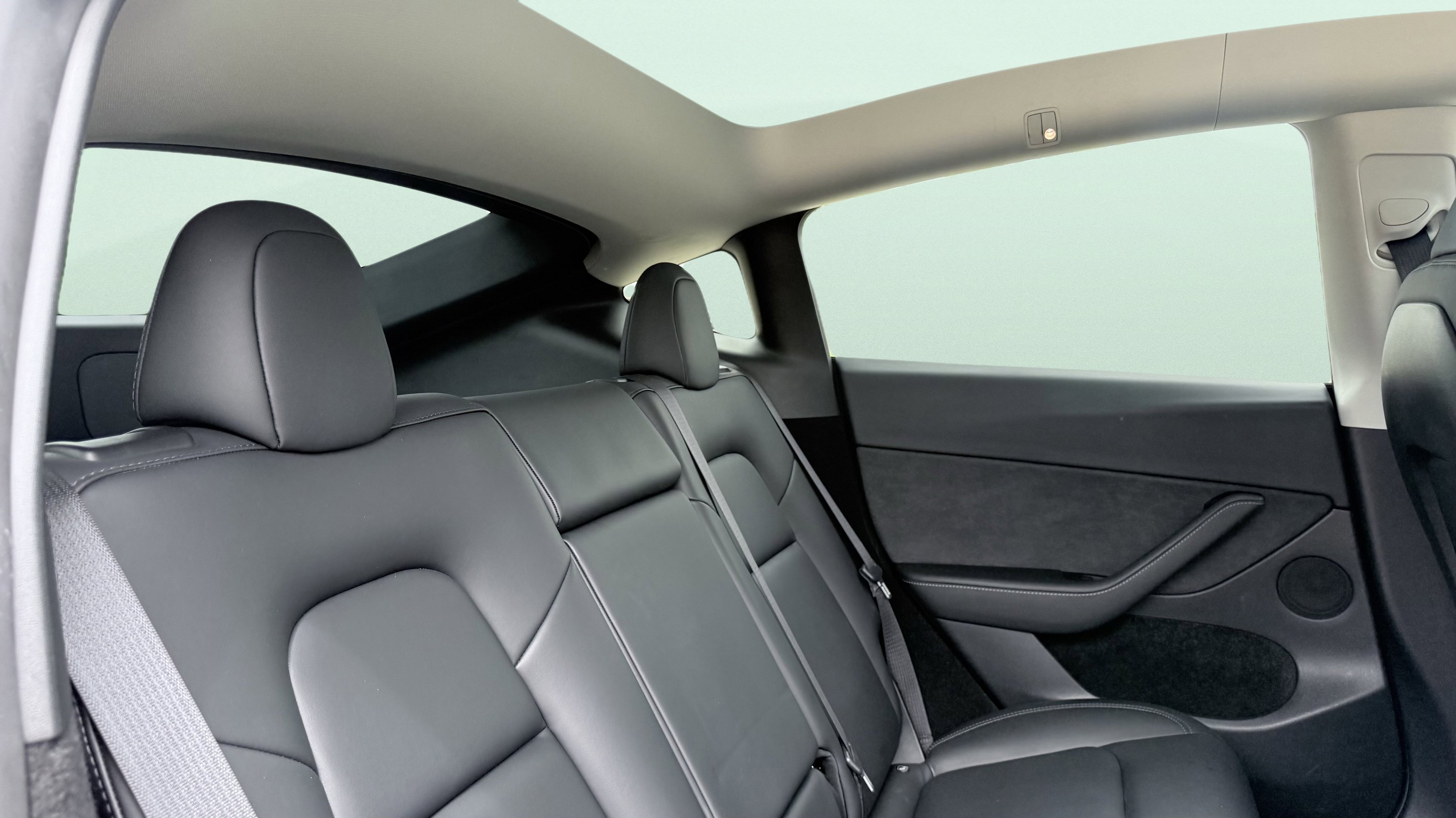 Used 2024 Tesla Model Y Performance image 42