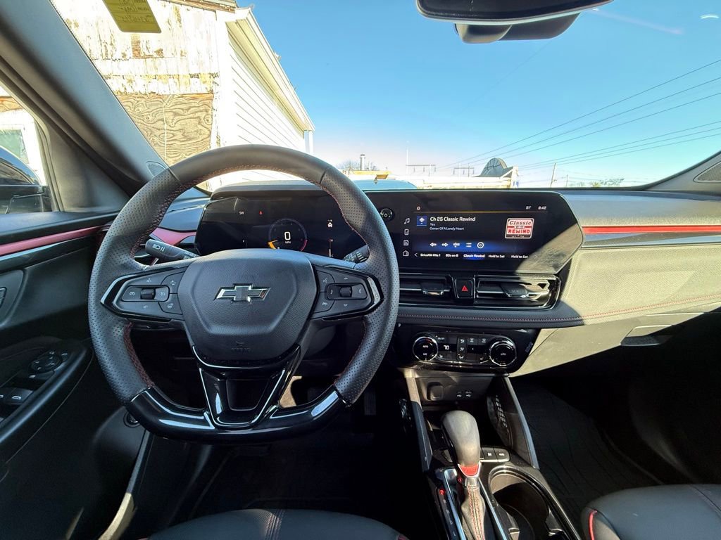 Used 2025 Chevrolet TrailBlazer RS w/ Convenience Package image 15