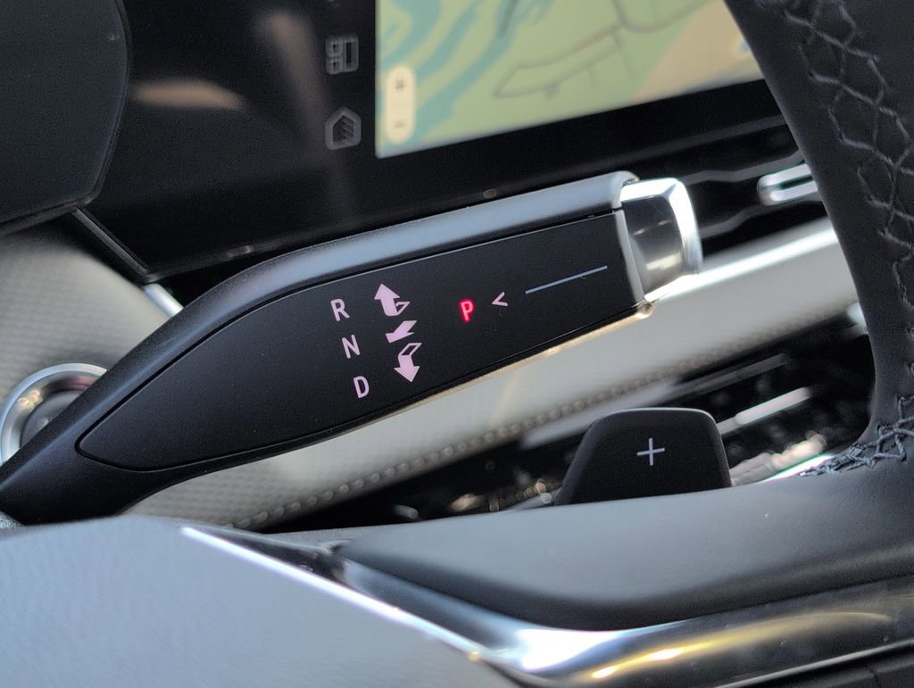 New 2026 Chevrolet Equinox LT w/ Convenience Package II FWD image 24