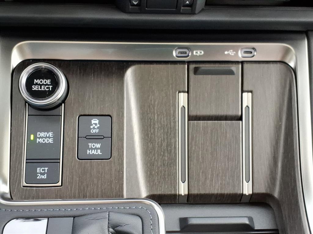 Used 2025 Lexus GX 550 image 21