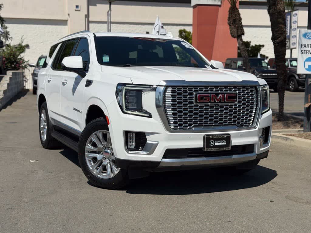 Used 2023 GMC Yukon Denali RWD image 3