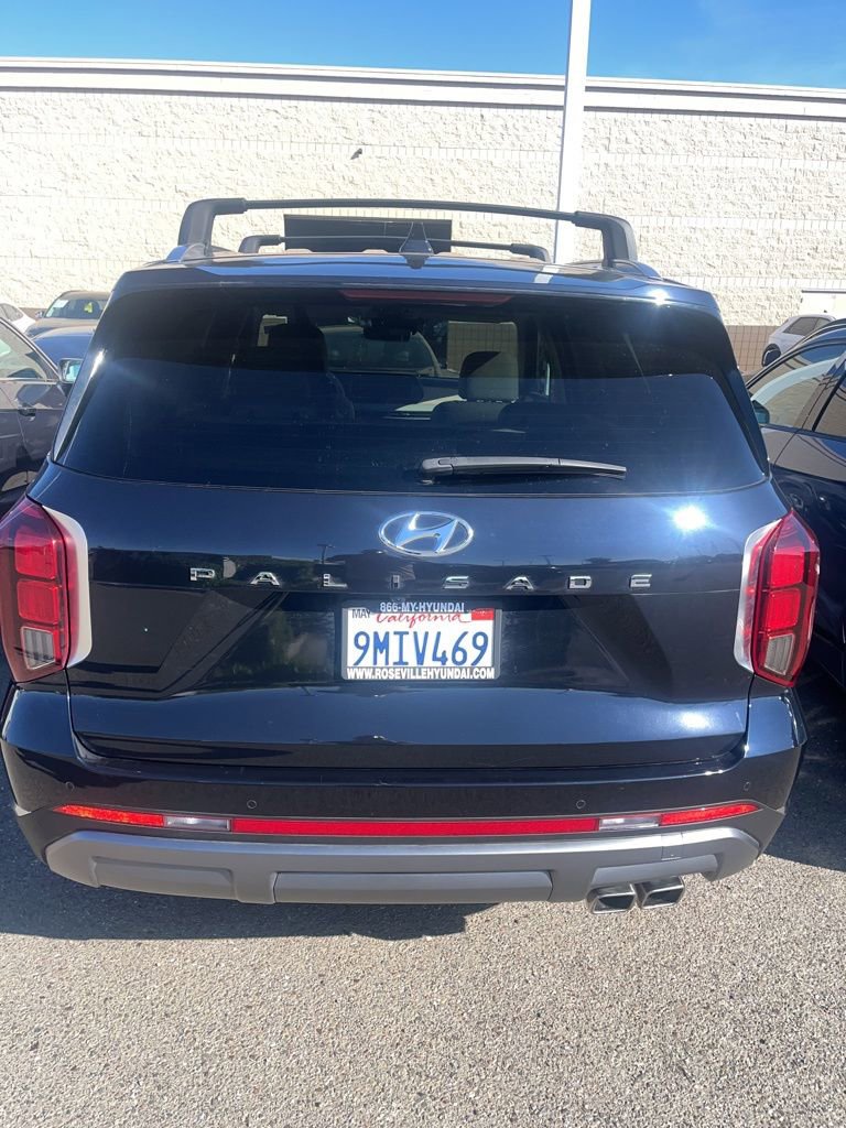 Used 2024 Hyundai Palisade Limited image 2