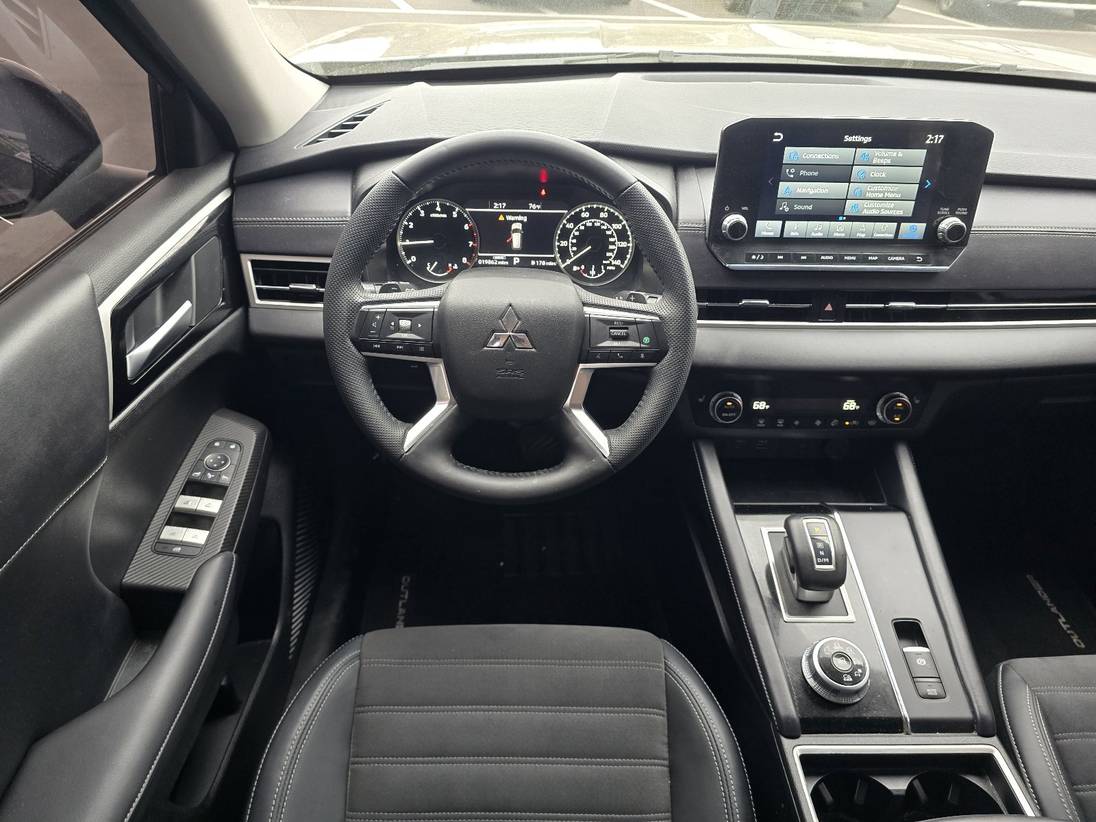 Used 2024 Mitsubishi Outlander SE image 14