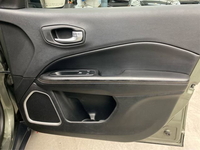 Used 2018 Jeep Compass Latitude w/ Popular Equipment Group image 26