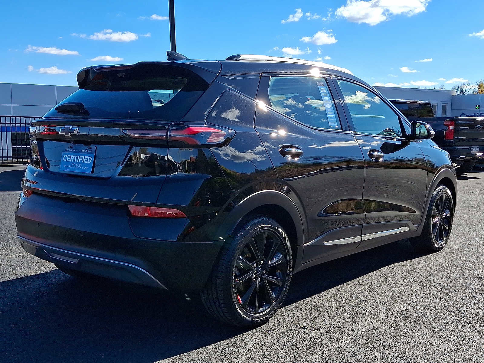 Used 2023 Chevrolet Bolt EUV Premier w/ Sun & Sound Package image 7