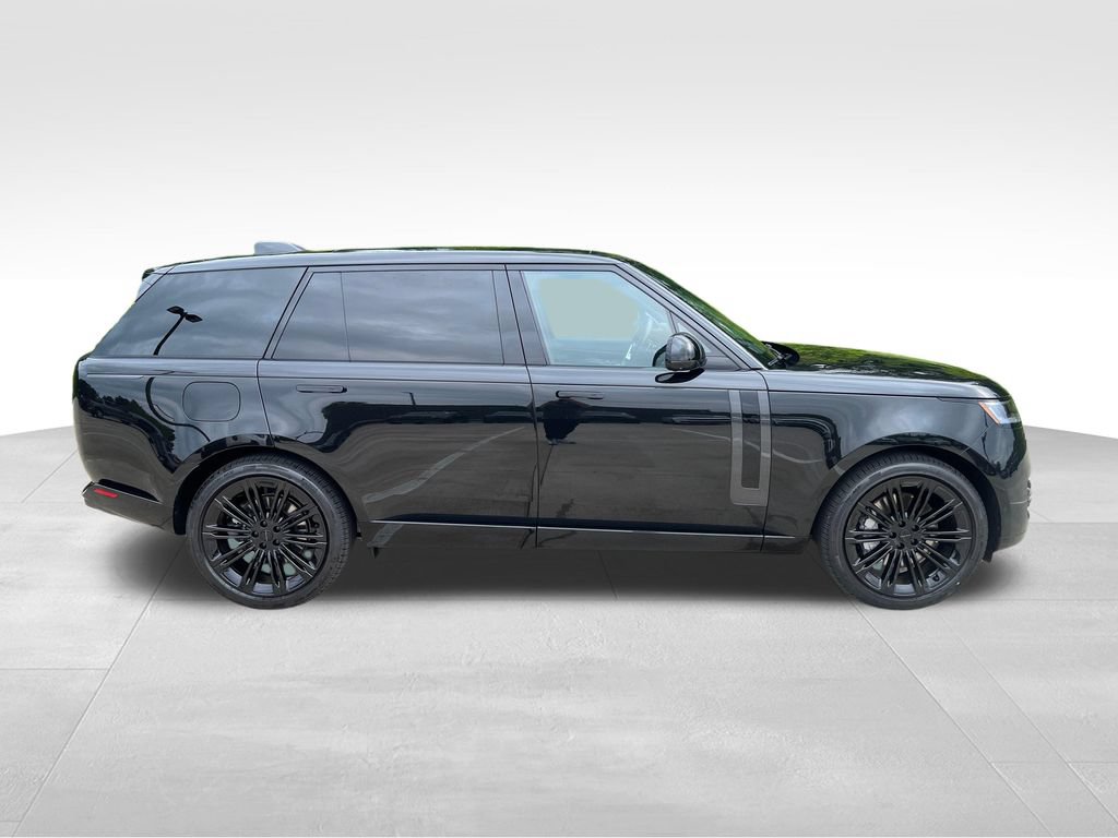 New 2026 Land Rover Range Rover Long Wheelbase SE AWD/4WD image 6
