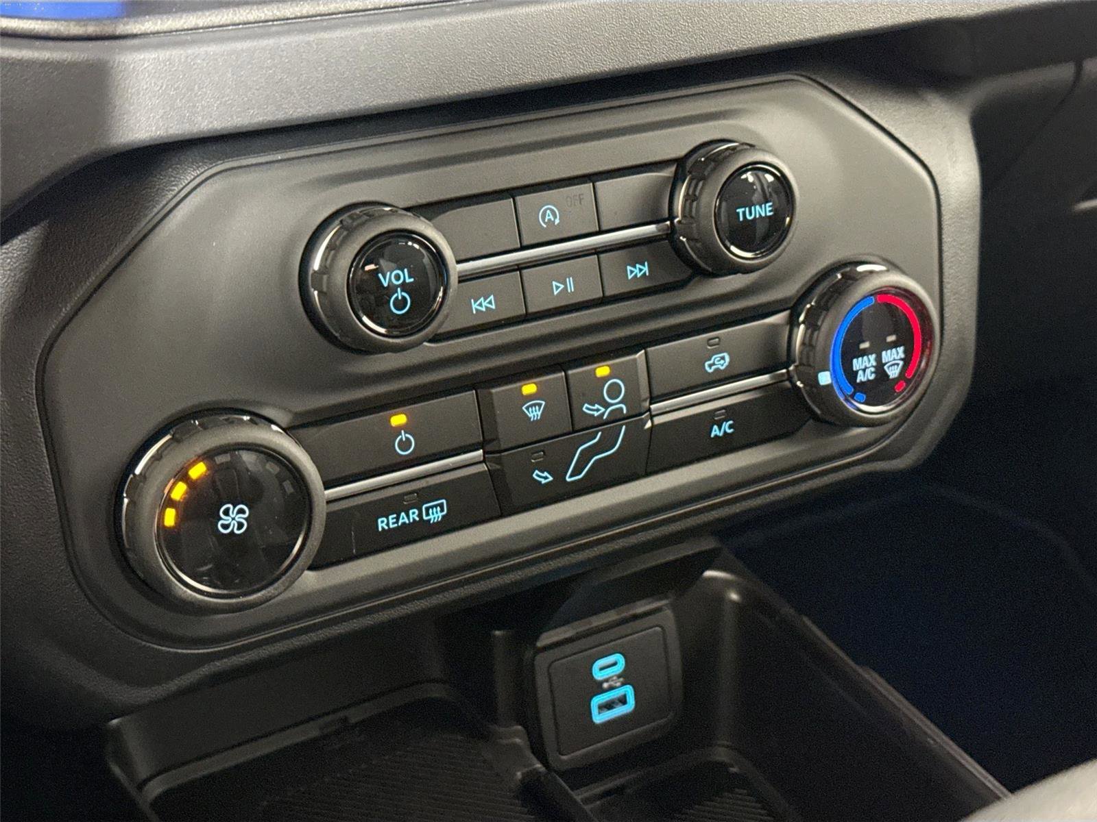 Used 2025 Ford Bronco 4-Door AWD/4WD image 23