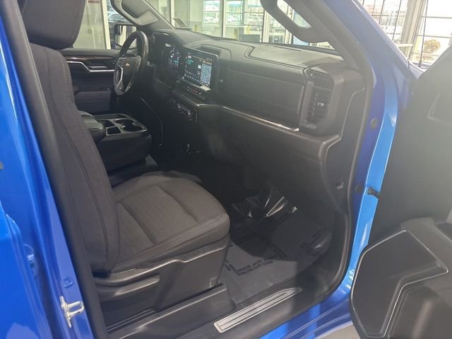 Used 2025 Chevrolet Silverado 1500 LT image 35