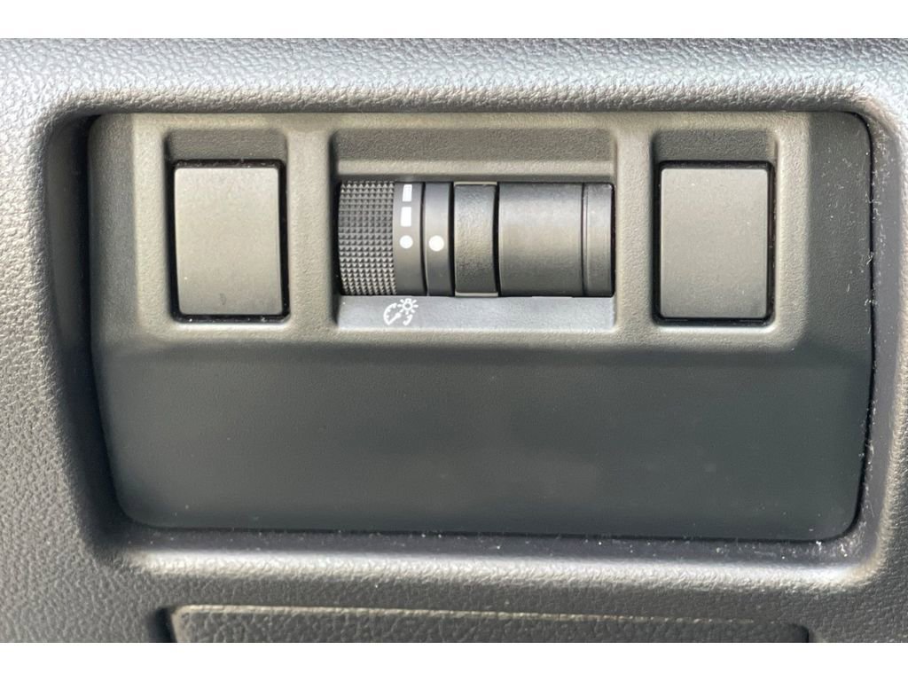 Certified 2024 Subaru Crosstrek 2.0i image 38