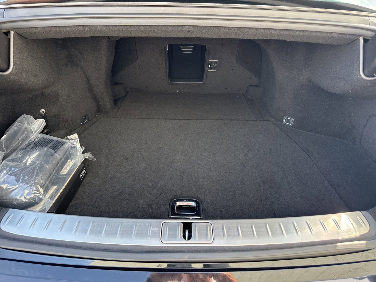 Used 2025 Genesis G90 3.5T image 12