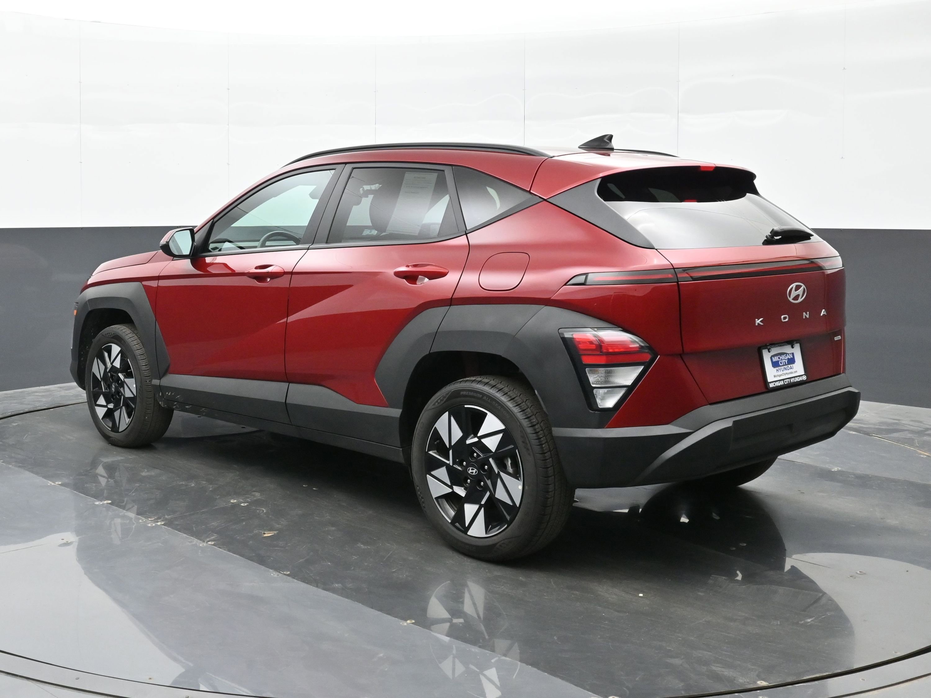 Certified 2025 Hyundai Kona SEL image 6
