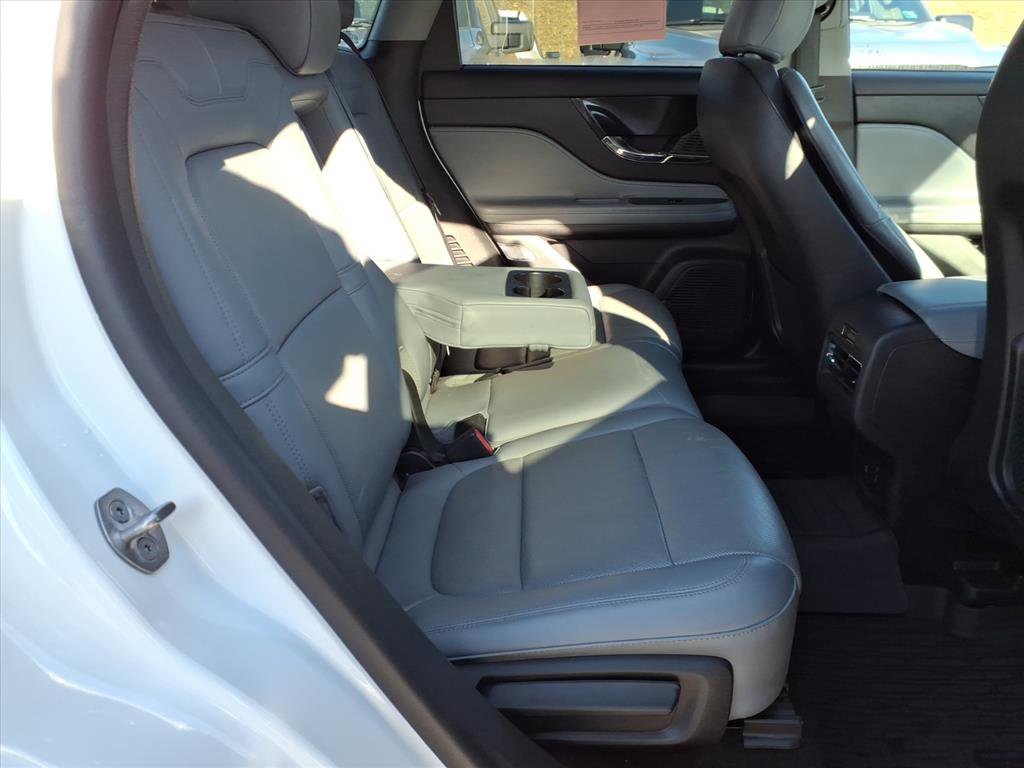 Used 2022 Lincoln Corsair AWD w/ Premium Package image 10