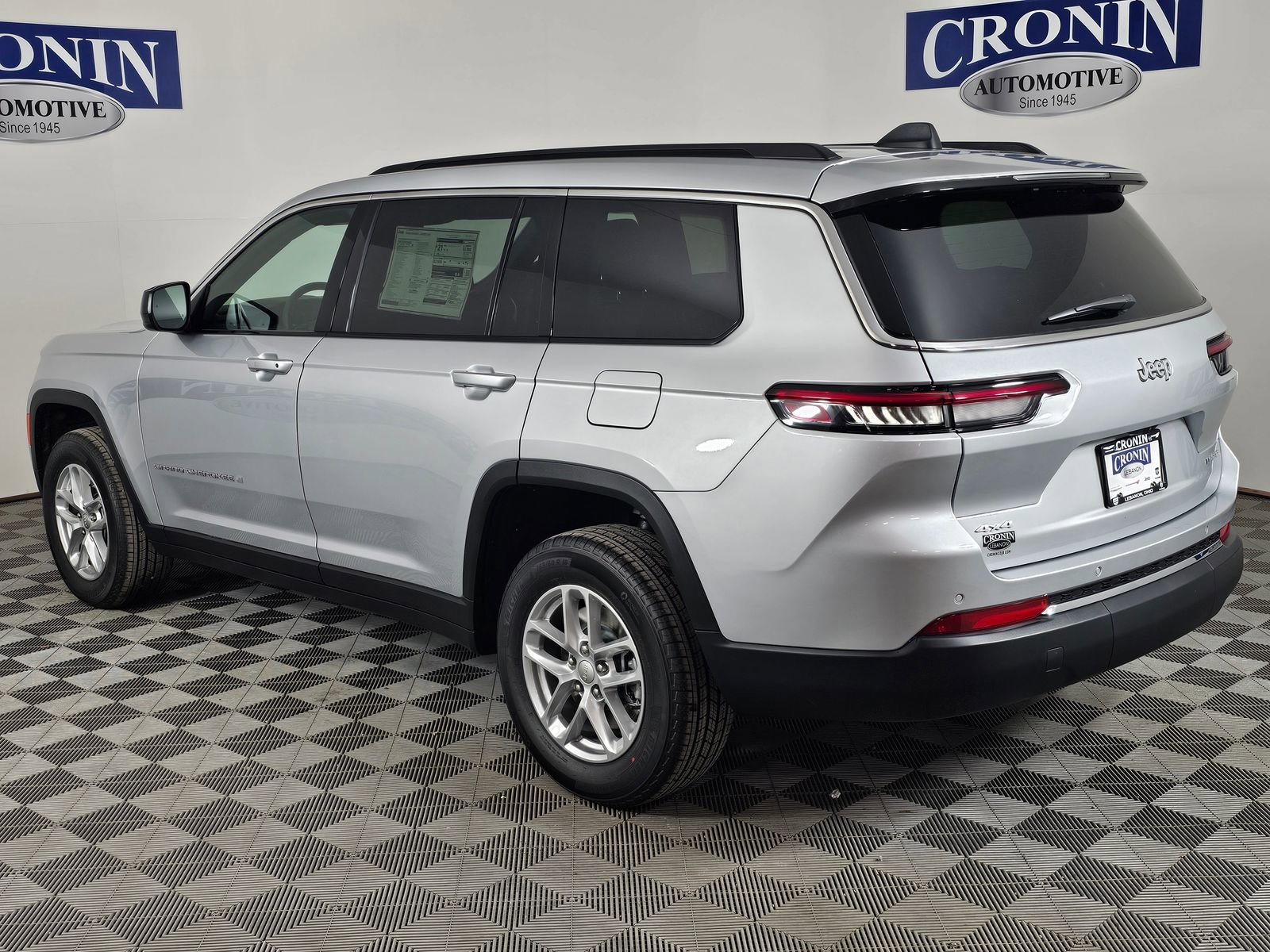 New 2025 Jeep Grand Cherokee L Altitude image 3