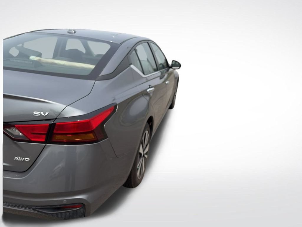 Used 2022 Nissan Altima 2.5 SV AWD/4WD image 8