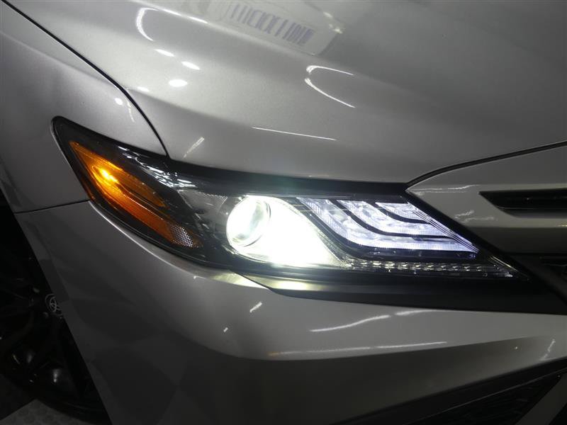 Used 2023 Toyota Camry XSE FWD image 15