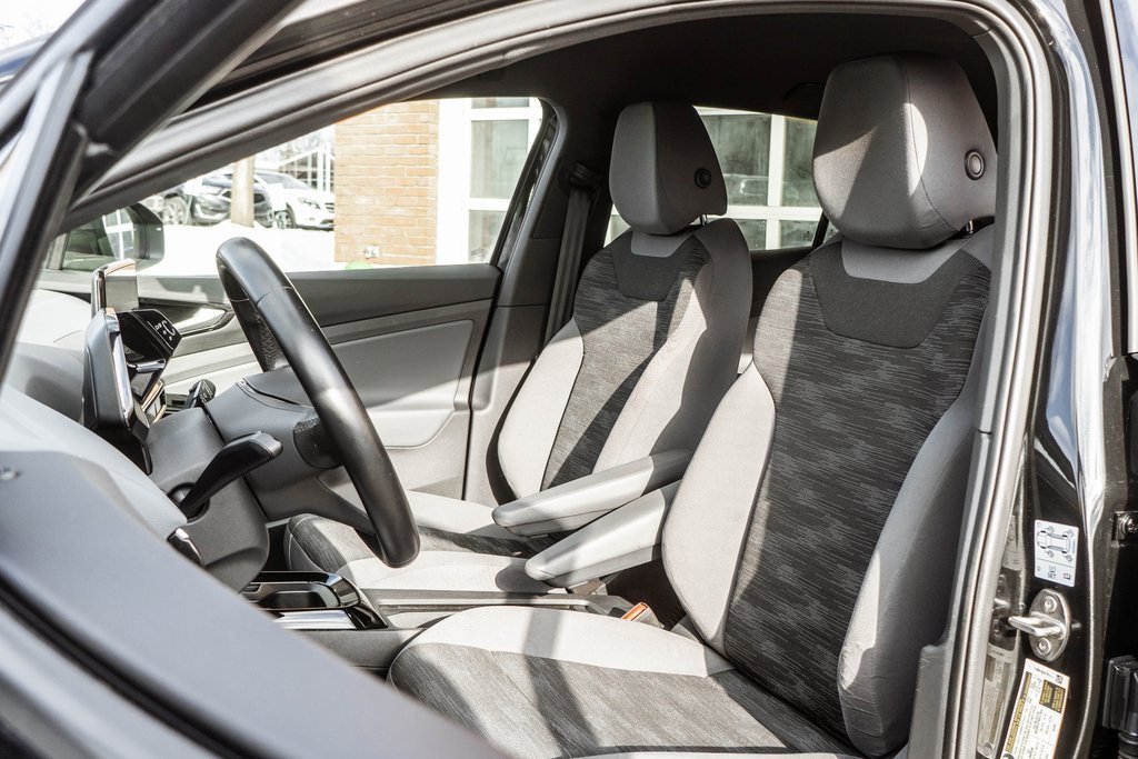 Used 2021 Volkswagen ID.4 Pro image 6