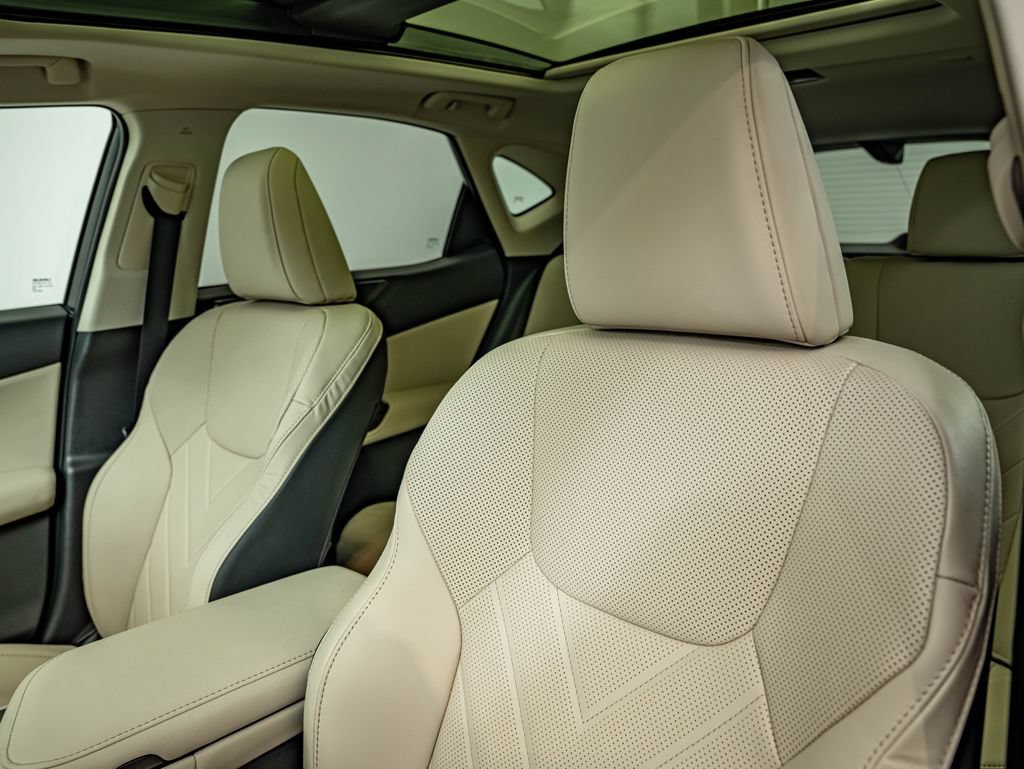 Certified 2026 Lexus NX 350 AWD w/ Accessory Package (2T) image 32