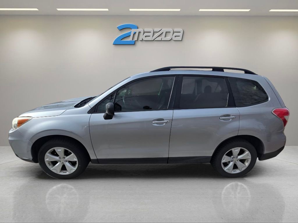 Used 2015 Subaru Forester 2.5i w/ Alloy Wheel Package image 2