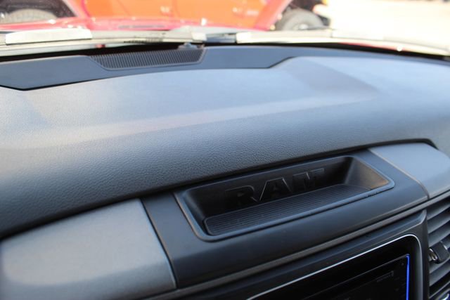 Used 2017 RAM 1500 Express AWD/4WD image 17