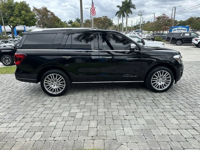 Used 2022 Ford Expedition Platinum AWD/4WD image 14
