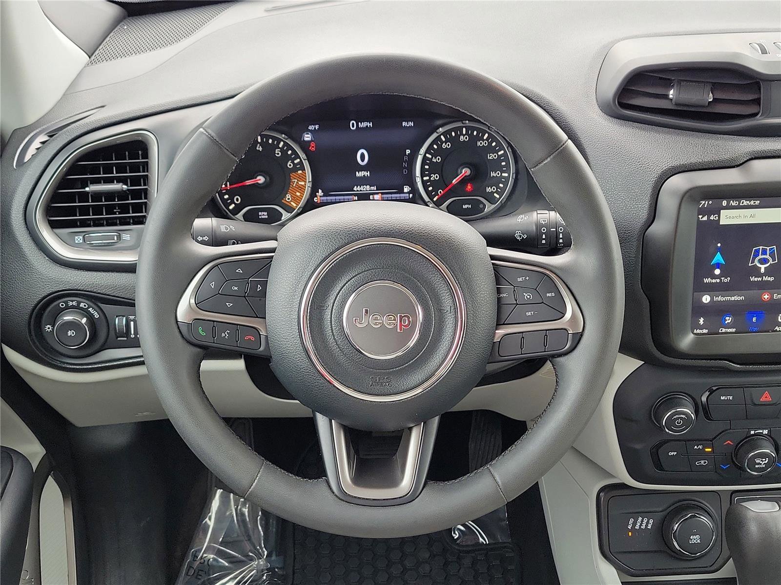 Used 2022 Jeep Renegade Latitude image 21