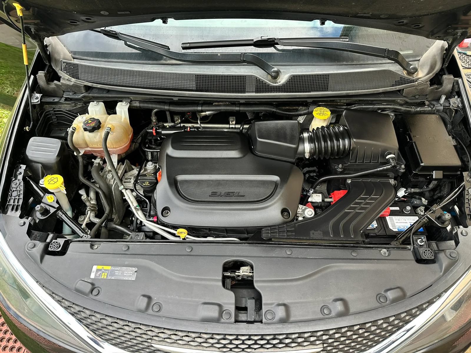 Used 2020 Chrysler Voyager Lxi FWD image 9