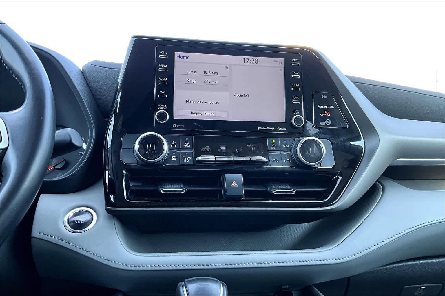 Used 2022 Toyota Highlander LE FWD image 34