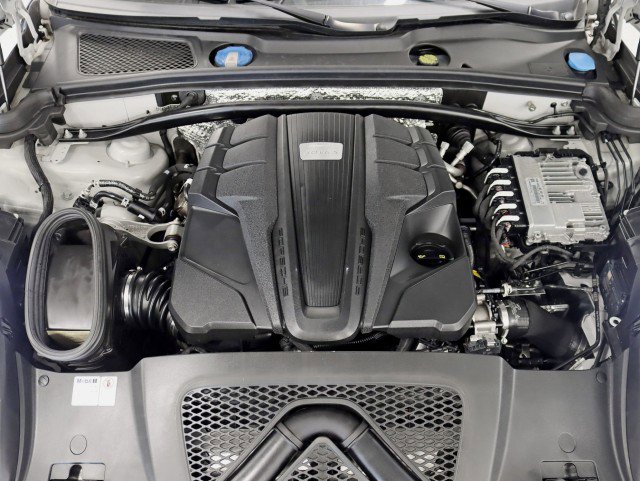 Used 2023 Porsche Macan image 38