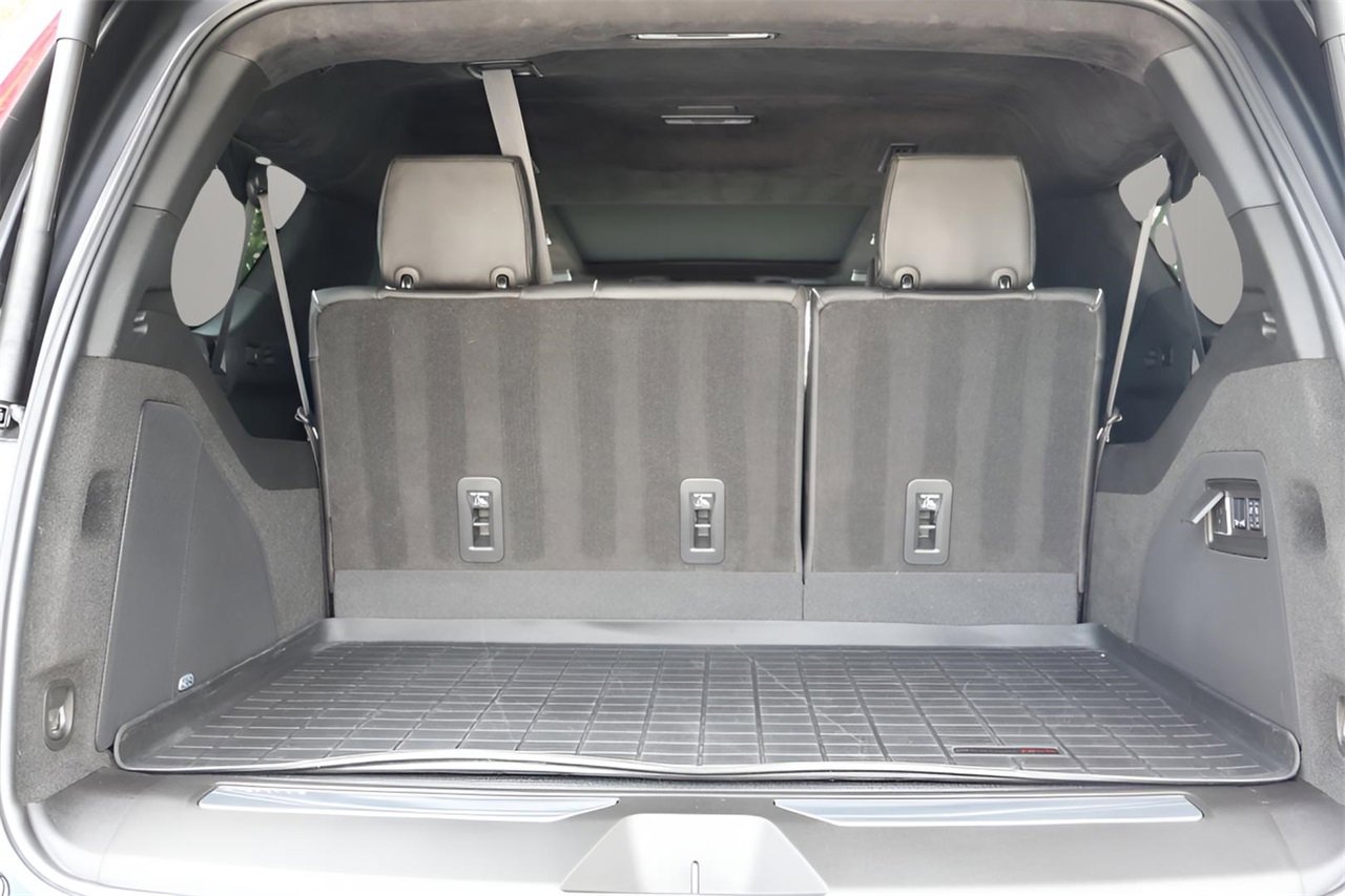 Certified 2023 Cadillac Escalade ESV Premium Luxury Platinum image 20