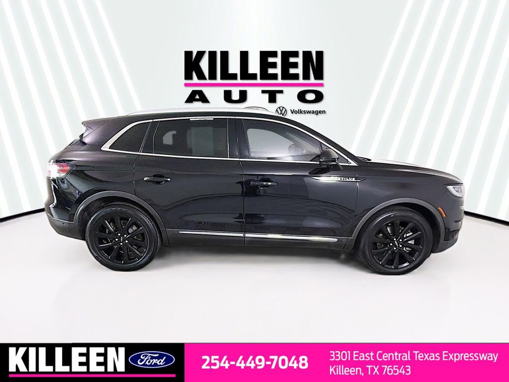 Used 2021 Lincoln Nautilus Reserve w/ Equipment Group 201A image 9