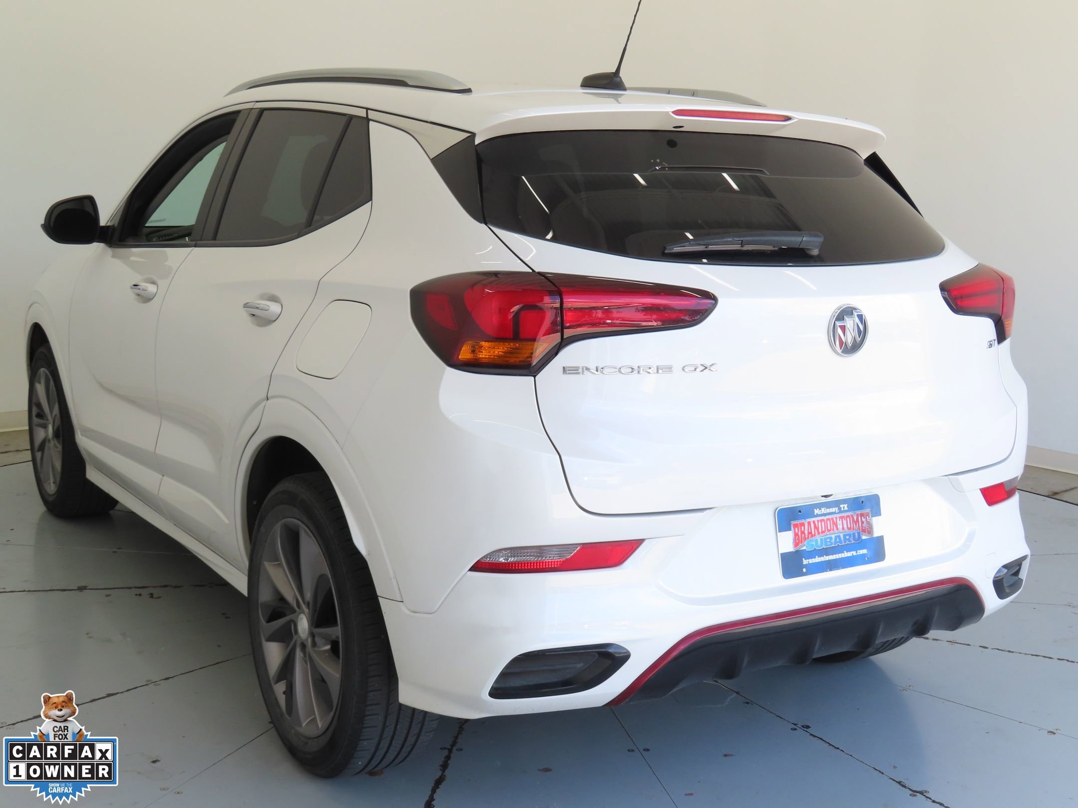 Used 2023 Buick Encore GX Select w/ Sport Touring Package FWD image 6