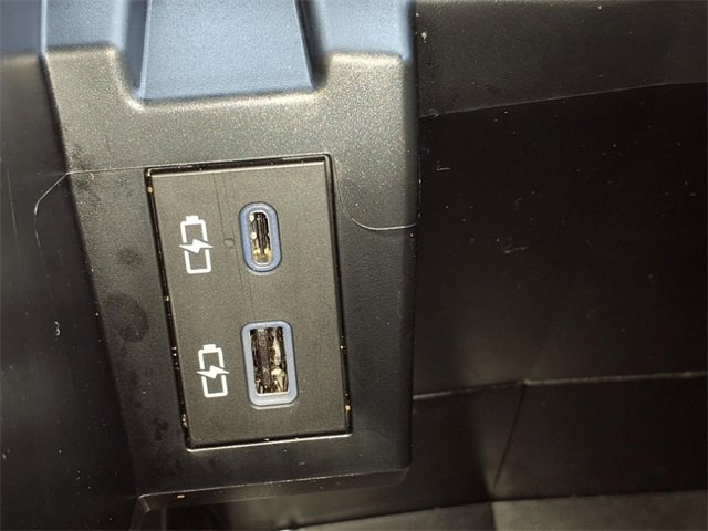 Used 2023 Toyota Sienna LE image 29