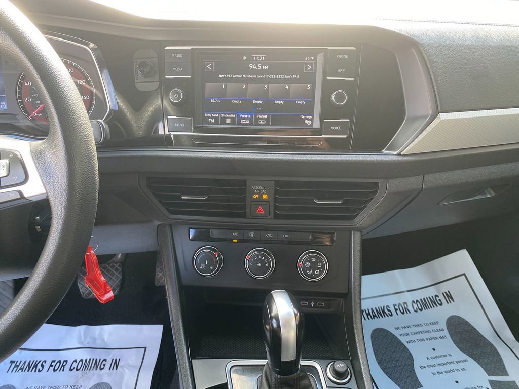 Used 2021 Volkswagen Jetta S image 20