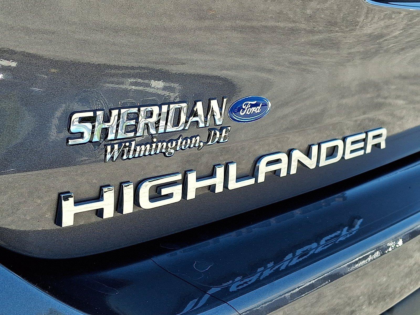 Used 2021 Toyota Highlander LE AWD/4WD image 33