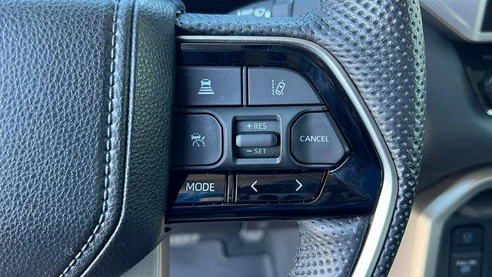 Used 2024 Toyota Tundra Limited image 24