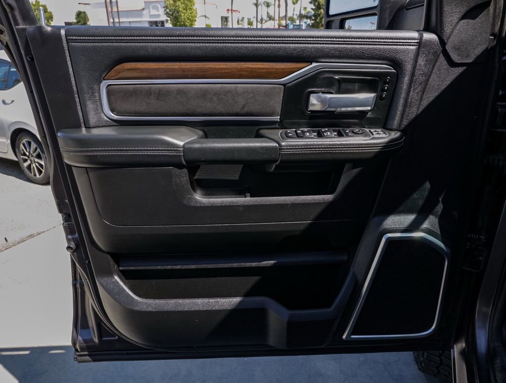 Used 2024 RAM 2500 Laramie image 13