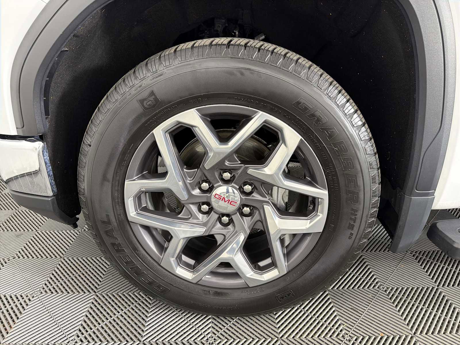 Certified 2023 GMC Sierra 1500 SLT w/ SLT Premium Package AWD/4WD image 9