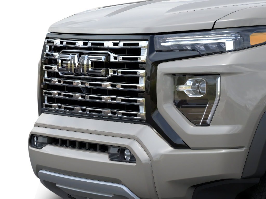 New 2026 GMC Canyon Denali w/ LPO, Black Badging Package AWD/4WD image 15