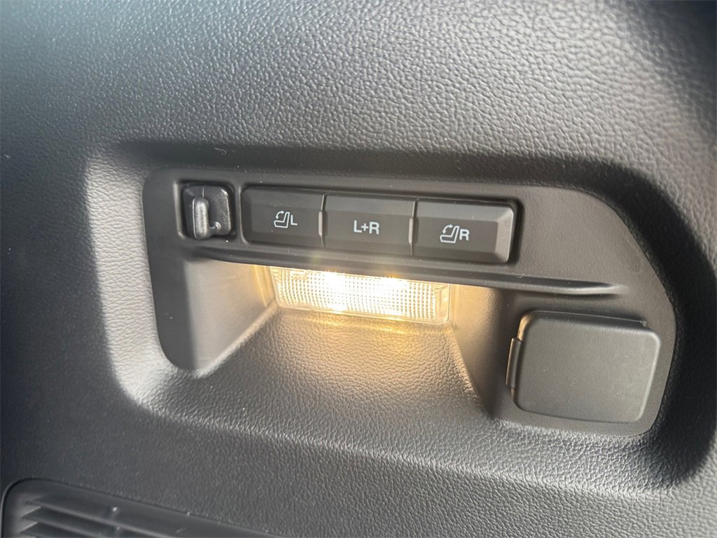 New 2026 Ford Explorer ST image 17