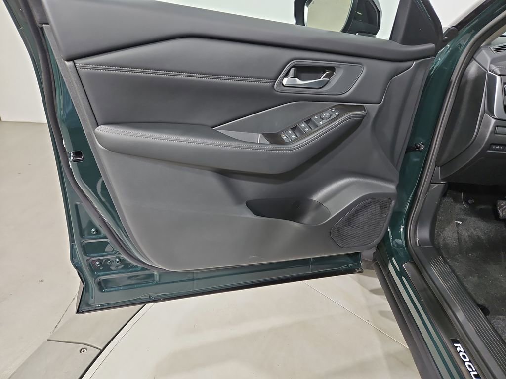 New 2026 Nissan Rogue SV image 11