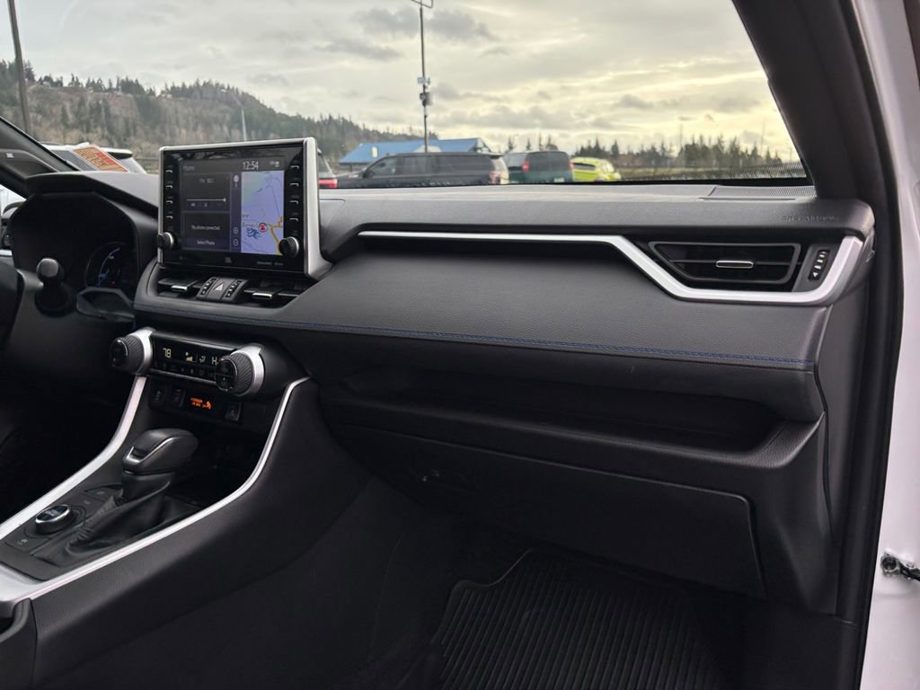 Used 2022 Toyota RAV4 XSE image 27